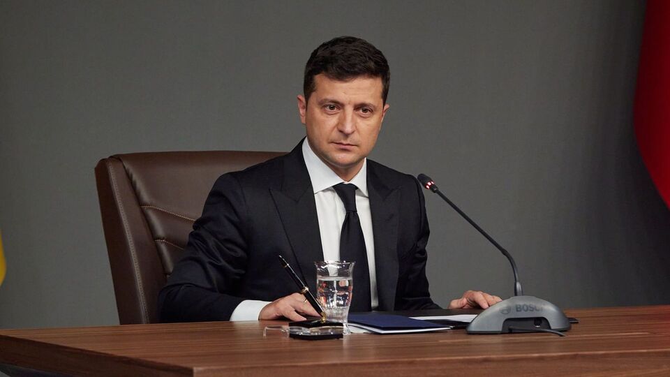 Зеленський: Якщо ми перейдемо на жорсткий карантин, зупиниться економіка нашої країни й буде дуже складно всім