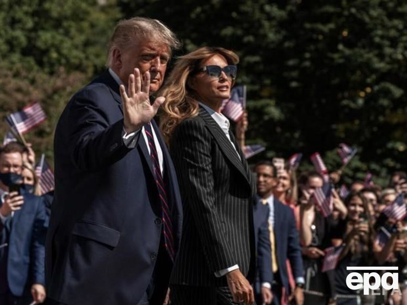 Дональд і Меланія Трамп здали позитивний тест на коронавірус