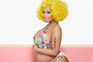 Мінаж повідомила про вагітність у липні