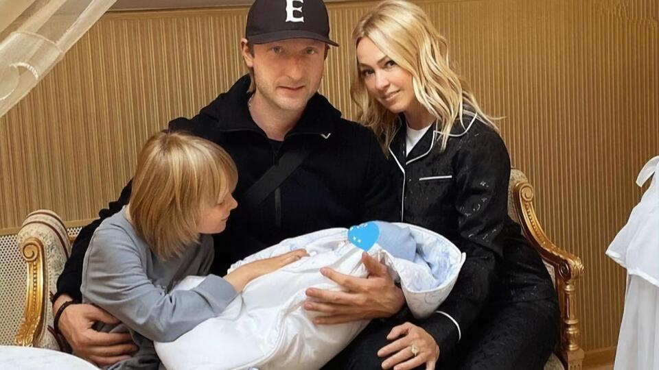 Рудковская и Плющенко во второй раз стали родителями