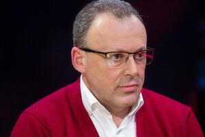 Дмитрий Спивак: Вот же она двойная мораль. Петр Алексеевич – вот оно, вот она, торговля конфетами, вот оно это все, что вы подписали в 15-м