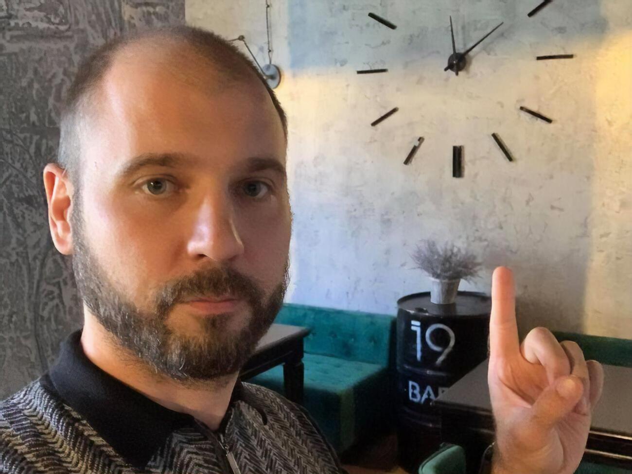 За даними "Миротворця", Клецов проводив мітинги, спрямовані на зрив мобілізації у Збройних силах України