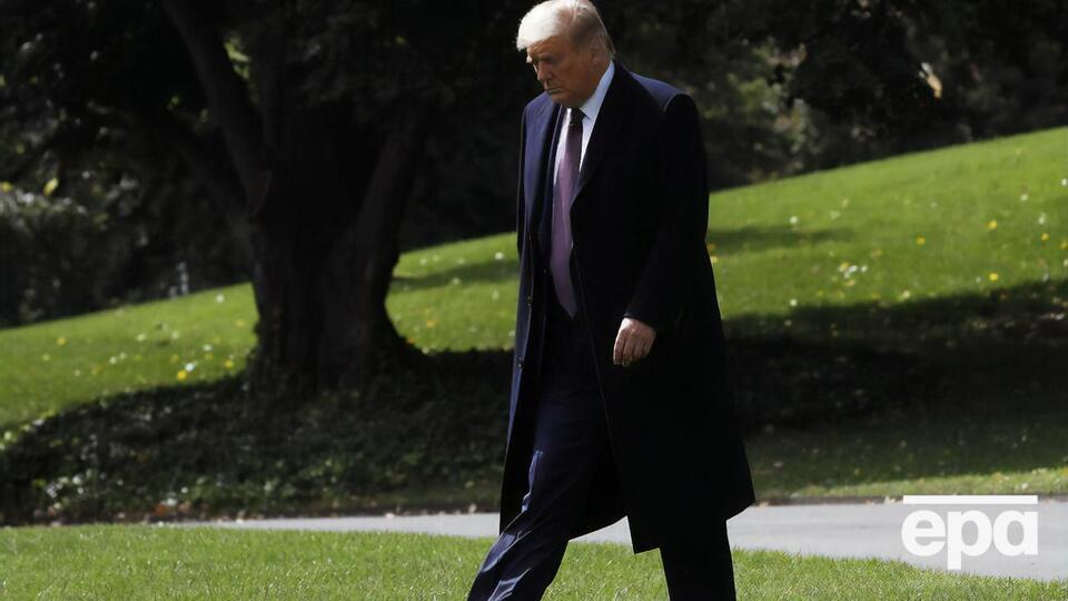 2 жовтня Трамп заявив, що хворий на COVID-19