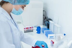 В Україні третій день поспіль фіксують рекордну кількість нових випадків коронавірусної інфекції