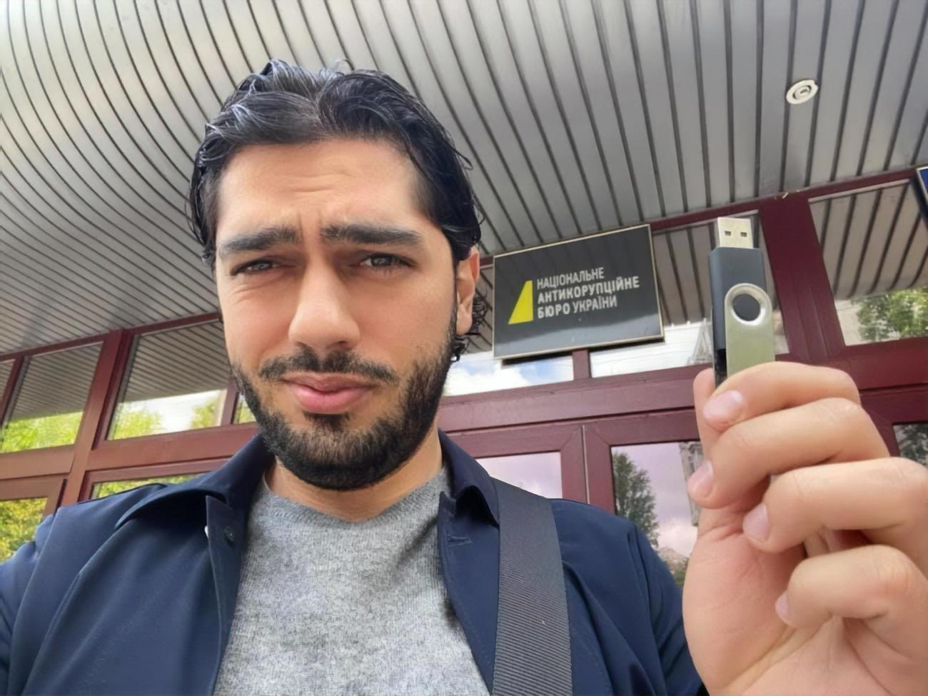 Фракция "Слуга народа" исключила Лероса из своего состава в сентябре