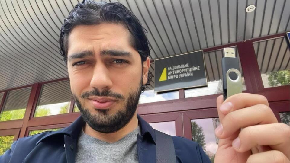 Фракция "Слуга народа" исключила Лероса из своего состава в сентябре