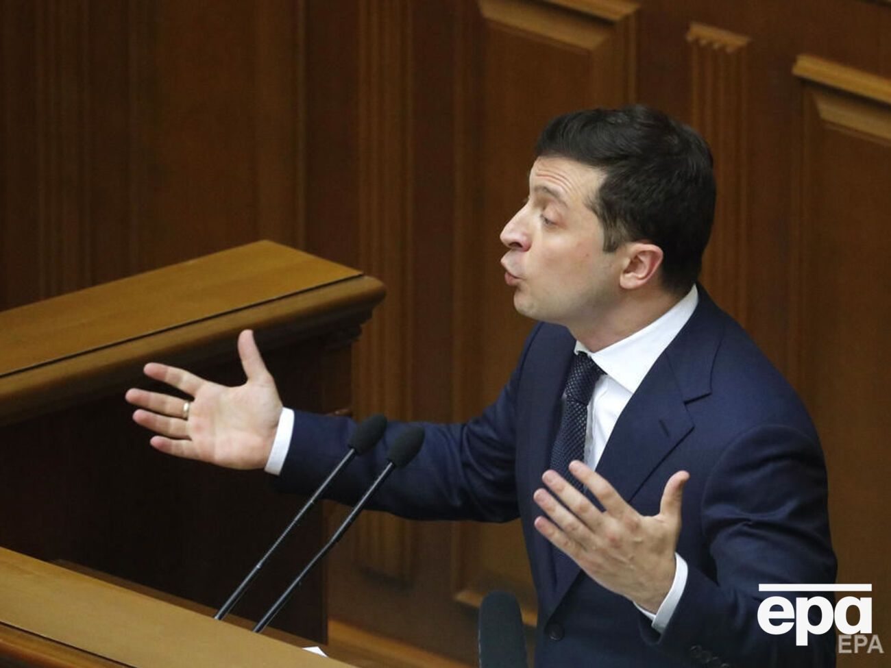 Зеленский:&nbsp;Мы выбирали между двумя сценариями &ndash; плохим и еще хуже. Удар по экономике из-за карантина или огромное количество больных и умерших? Конечно, мы выбрали первый