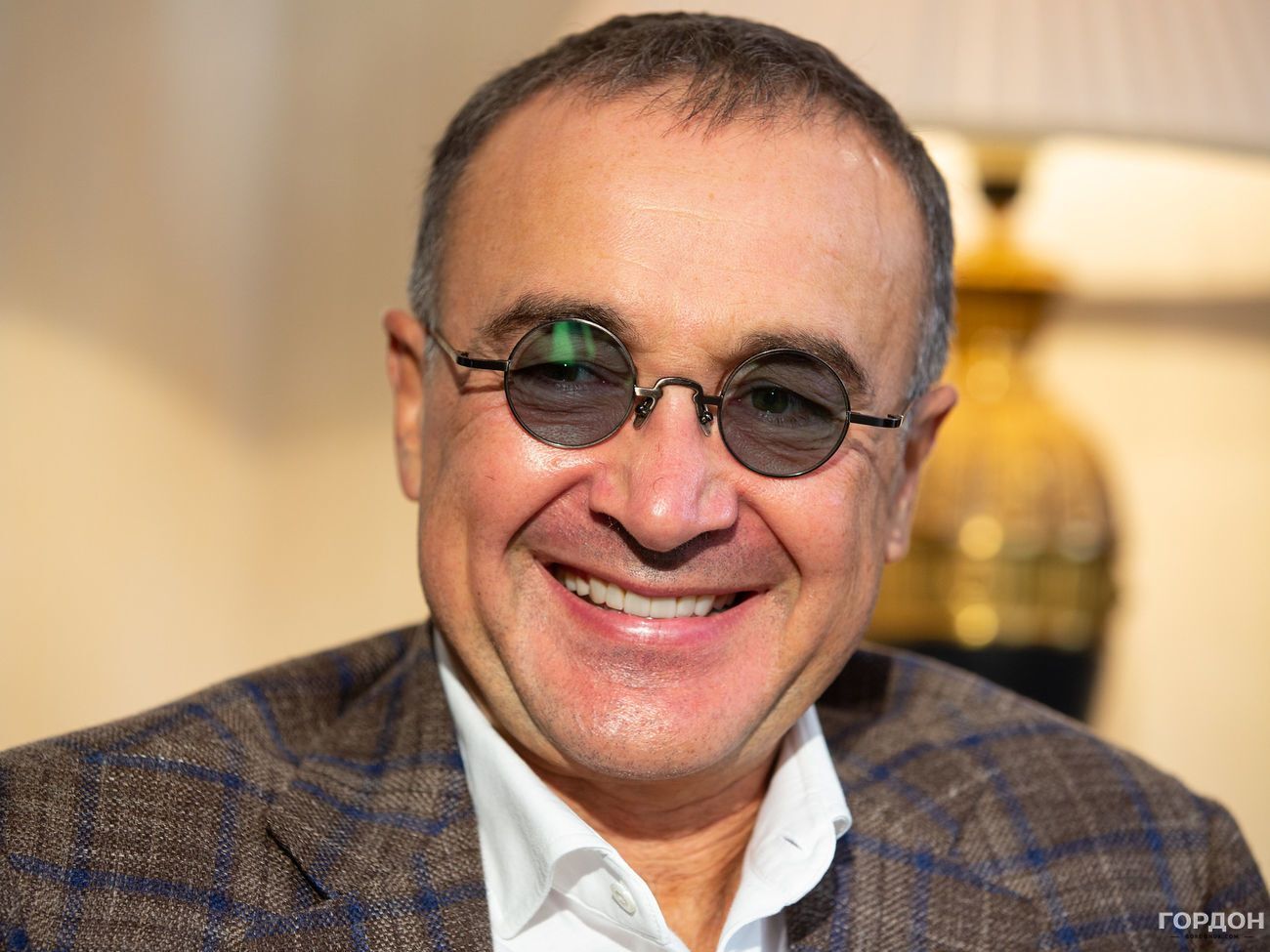 Никонов: Ты знаешь такую поговорку: "Когда начинают строить небоскребы, жди кризиса"?