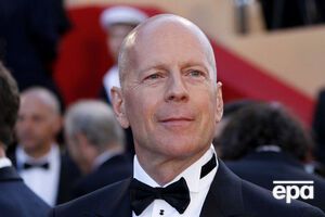 Вілліс зіграв в американському бойовику "Міцний горішок" головну роль поліцейського