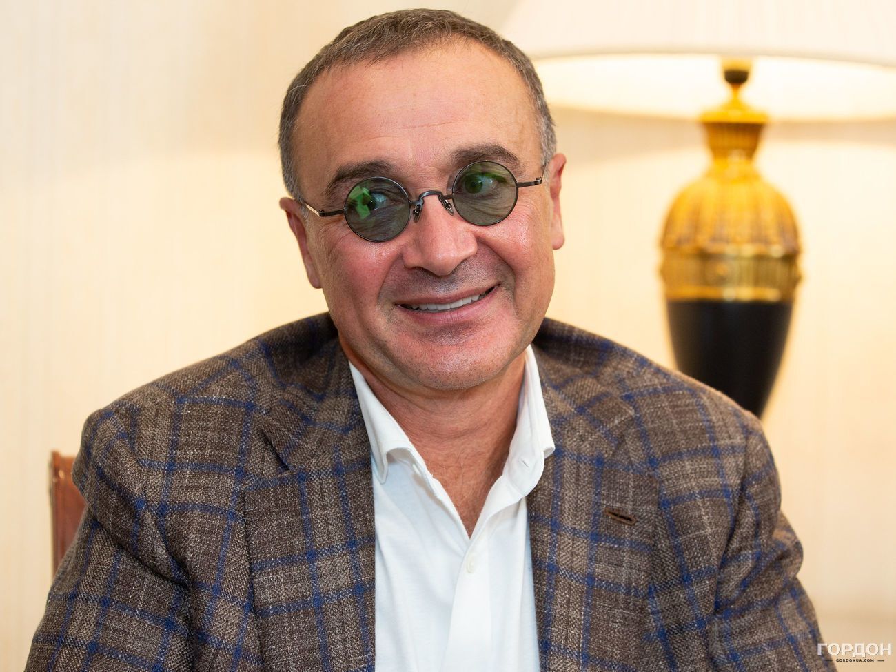 Интервью с Никоновым записали 12 октября