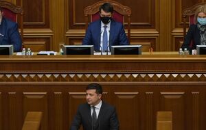 Зеленський: Жодна державна установа не зможе вимагати від українців жодних довідок
