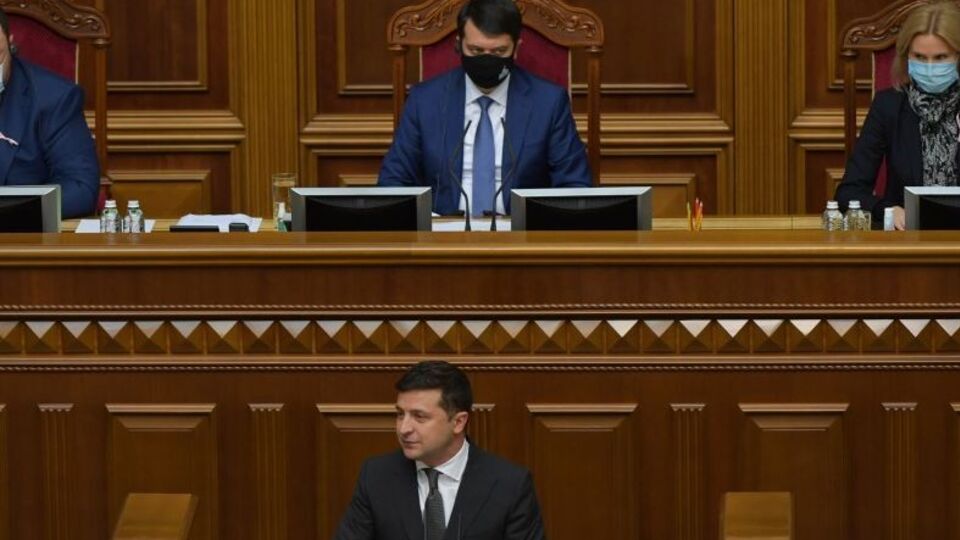 Зеленський: Жодна державна установа не зможе вимагати від українців жодних довідок