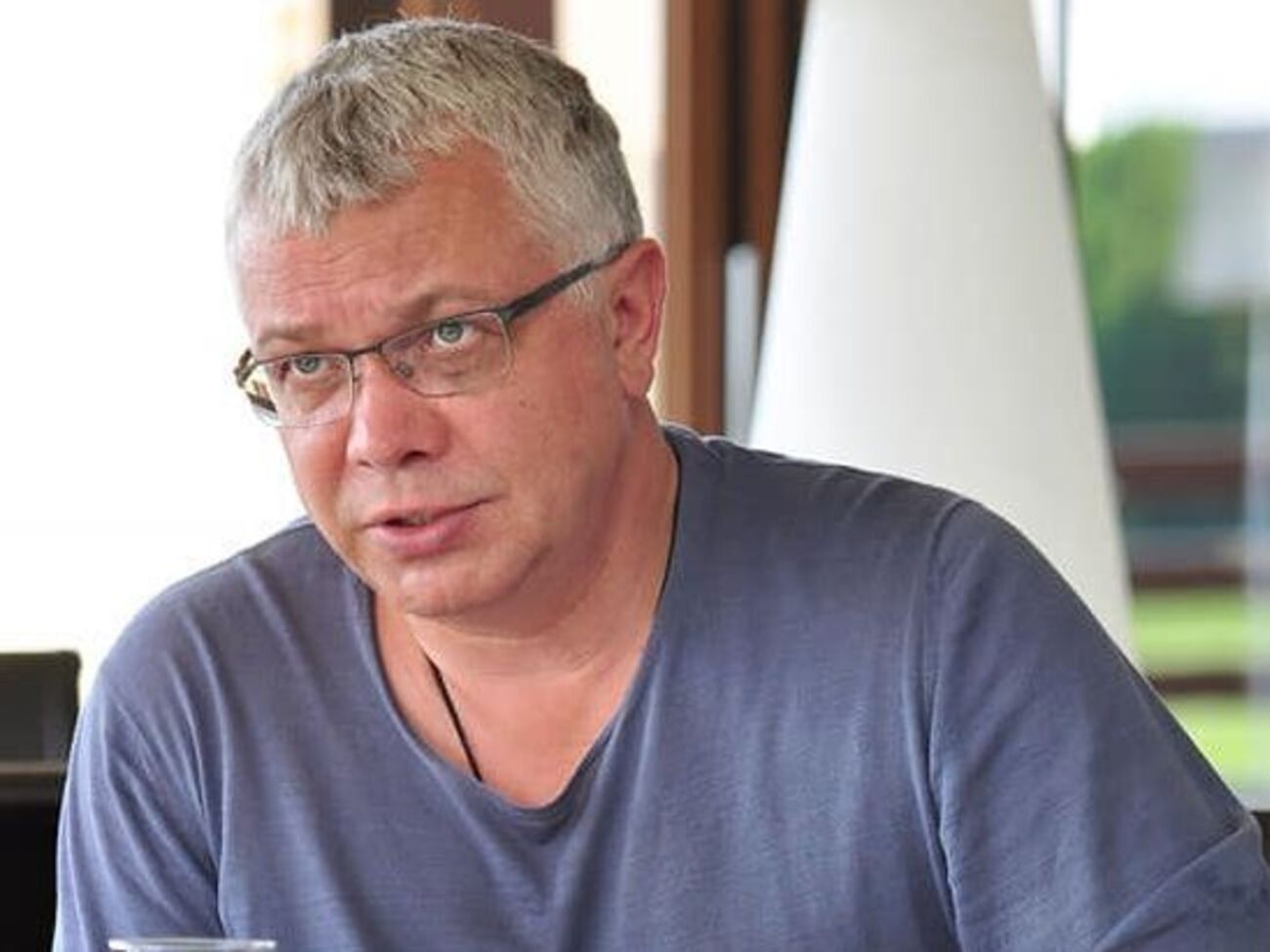 Не голосуйте за "временно неработающих"! Заработная плата в местных советах не предусмотрена. За счет чего они жить будут?