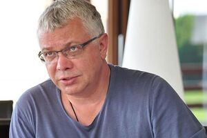 Не голосуйте за "временно неработающих"! Заработная плата в местных советах не предусмотрена. За счет чего они жить будут?