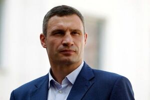Виталий Кличко: Я обращаюсь к киевлянам: на избирательных участках держите социальную дистанцию. Обязательно будьте в маске