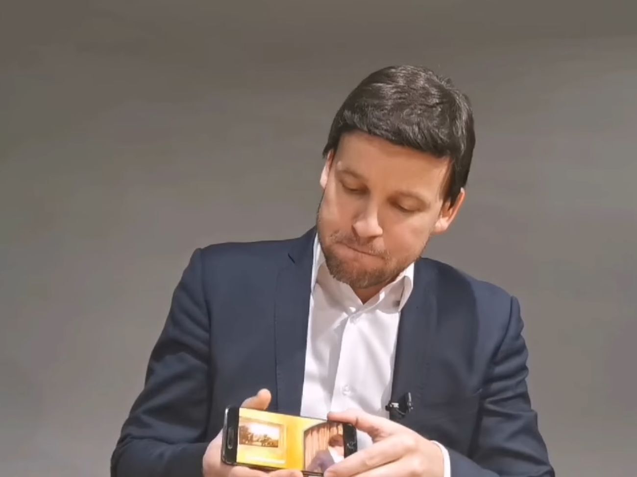 Великий подивився ролик Галкіна