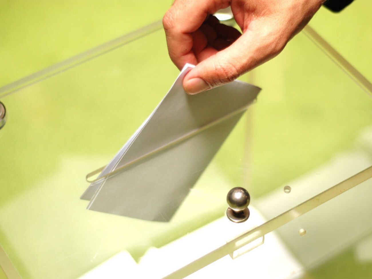 Местные выборы в Украине состоятся 25 октября