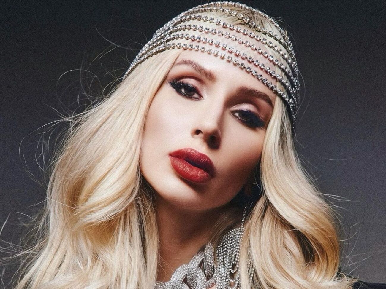 Loboda:&nbsp;Платье "в пол" &ndash; слабость каждой девочки