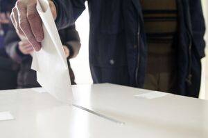 Местные выборы в Украине назначены на 25 октября