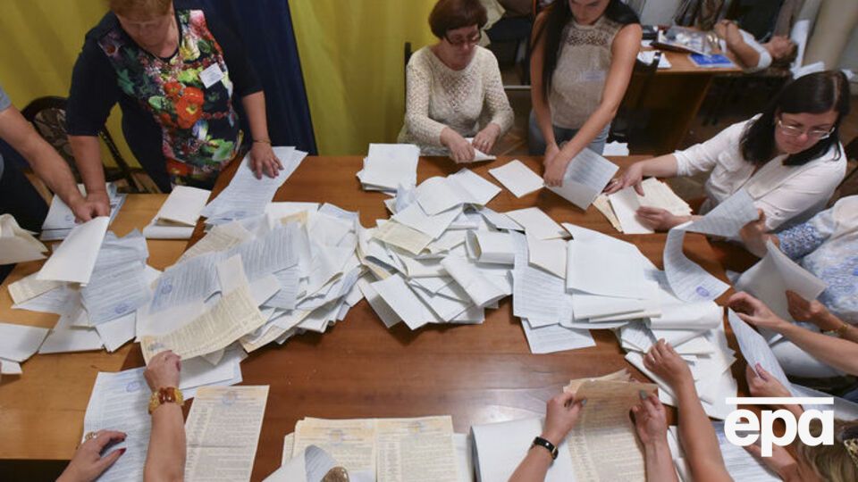 Вибори мера Києва проведуть 25 жовтня. Якщо жоден кандидат не набере більше ніж 50% голосів, відбудеться другий тур
