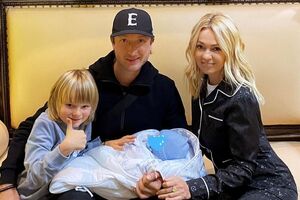 Младший сын Плющенко и Рудковской родился 25 сентября