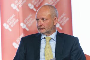 Маасикас: Иногда в эти дни раздаются голоса в Украине и за ее пределами, которые ставят под сомнение стратегическую ориентацию Украины и ее европейский выбор