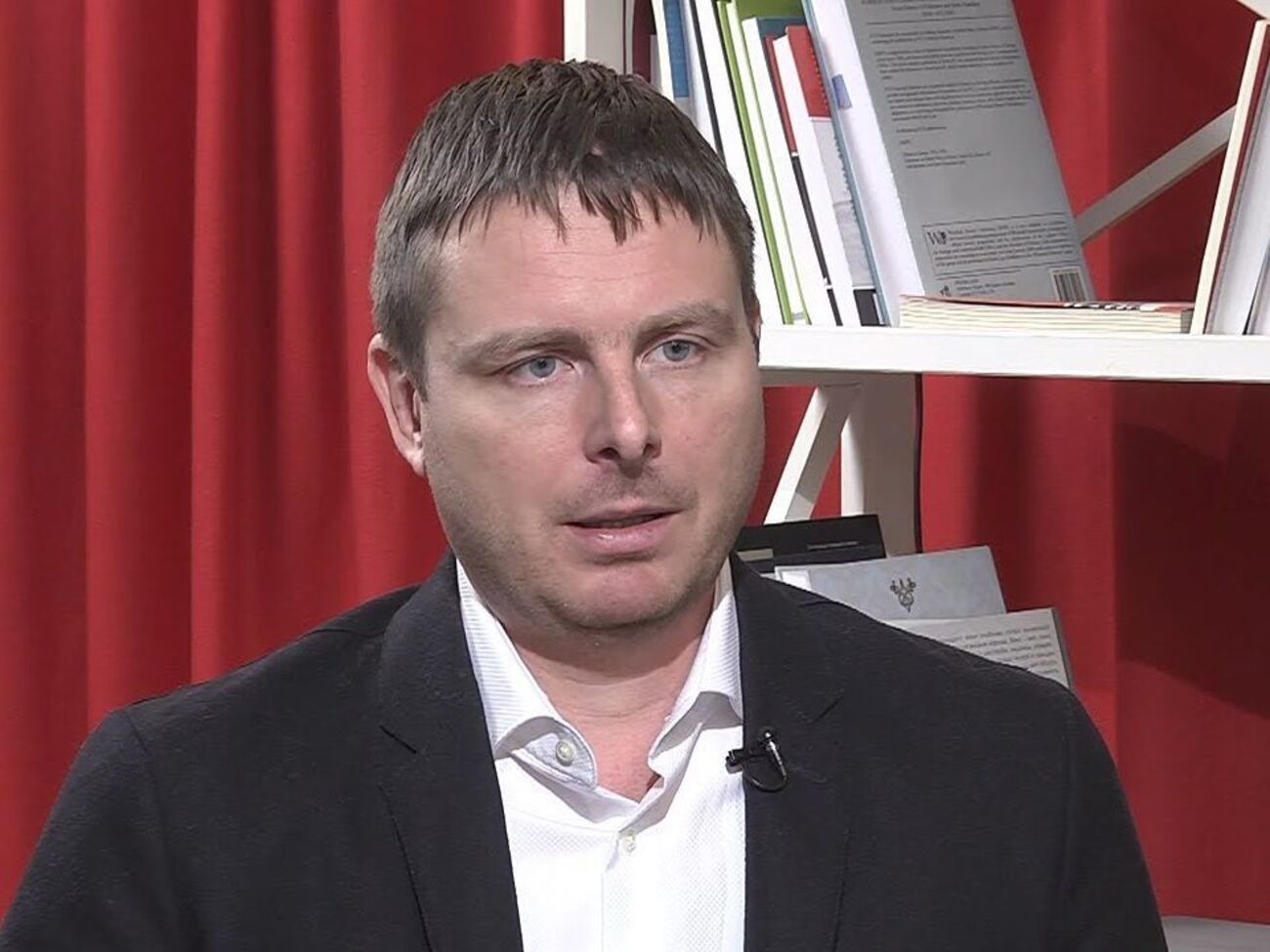 Марунич:&nbsp;В общем, жулики против жуликов воюют за влияние на строительном рынке