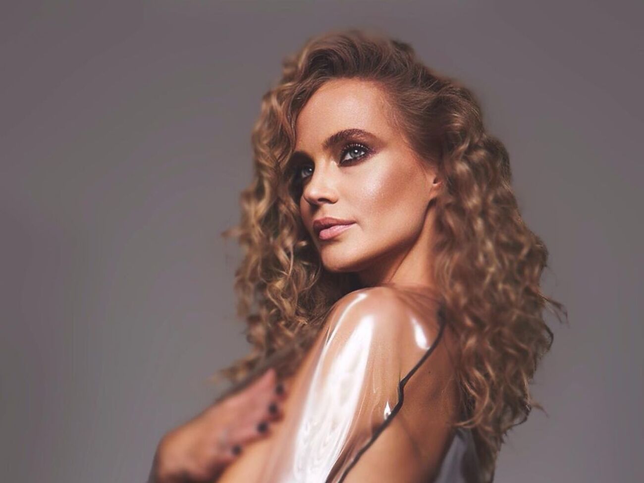 Глюк'oZа:&nbsp;С гордо поднятой (...) чем?