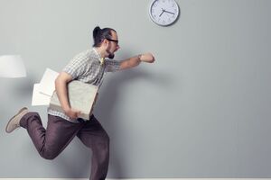 В последнее воскресенье октября украинцы перейдут на зимнее время