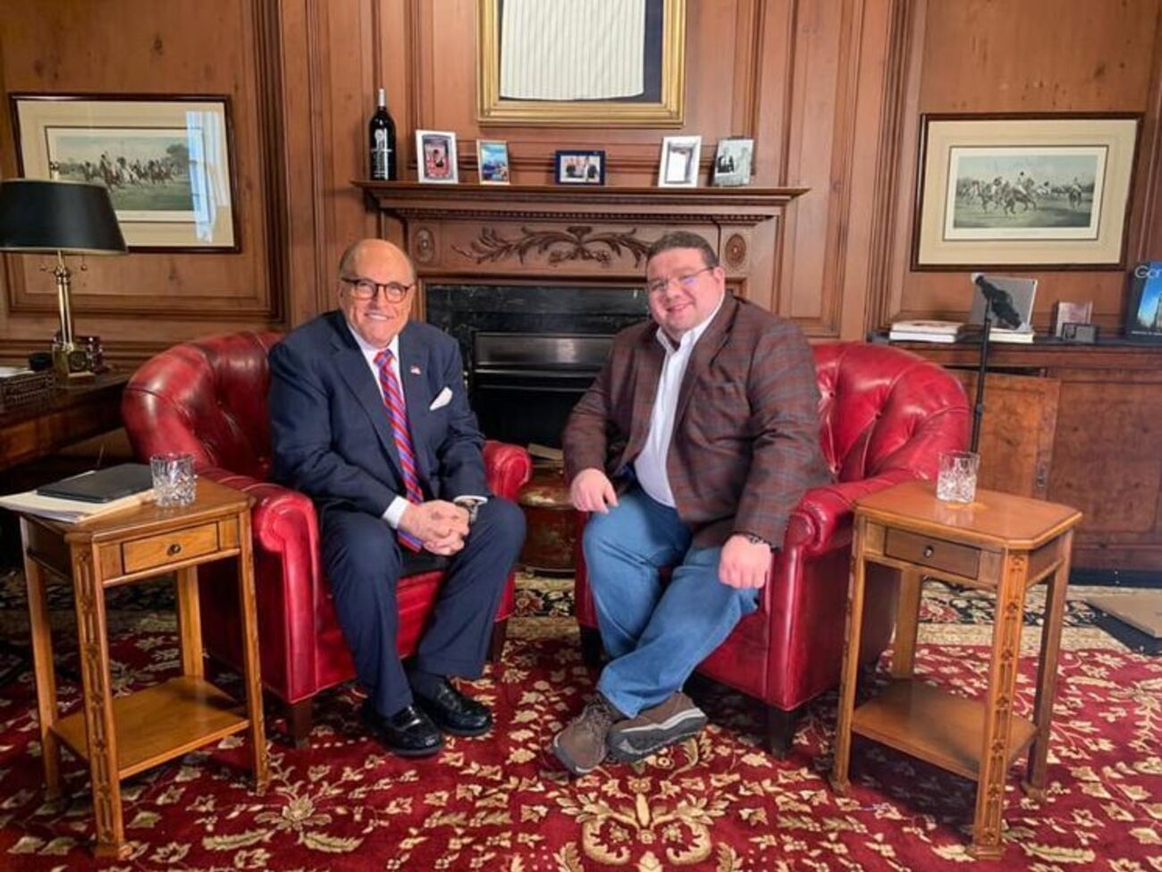 5 октября стало известно, что Госдепартамент США аннулировал визу Телиженко (справа)