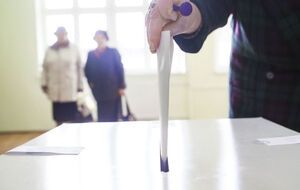 Назначение досрочных выборов в Кыргызстане стало результатом протестов в Бишкеке
