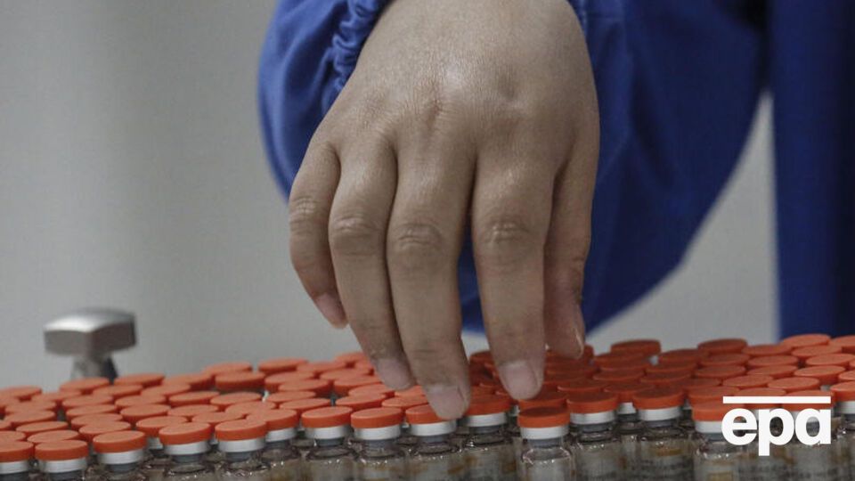 В Johnson & Johnson заявили, что болезнь участника испытания не вызвана вакциной
