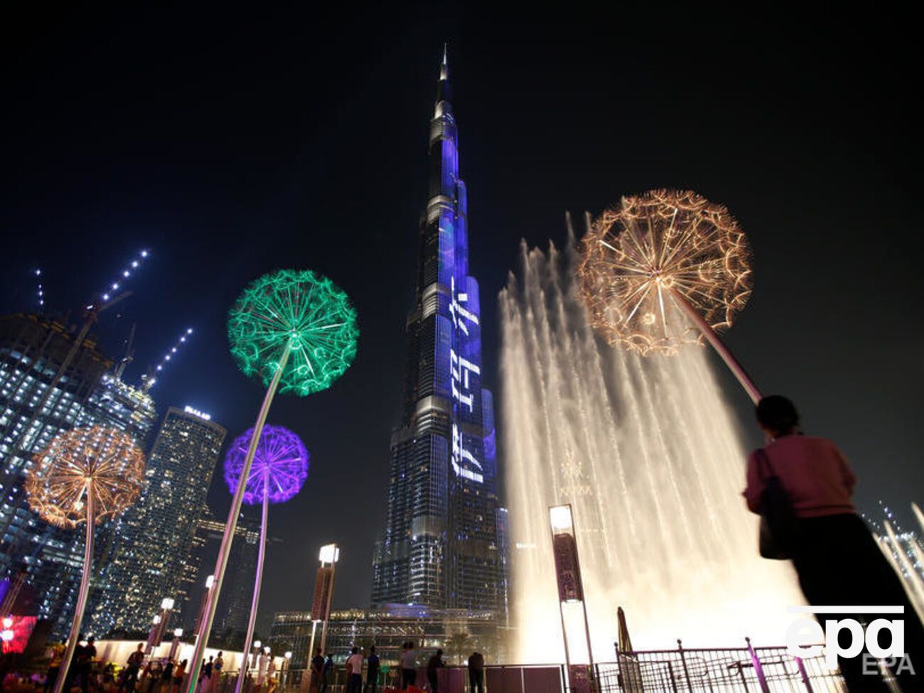 Площадь фонтана составляет&nbsp;7327 м&sup2;