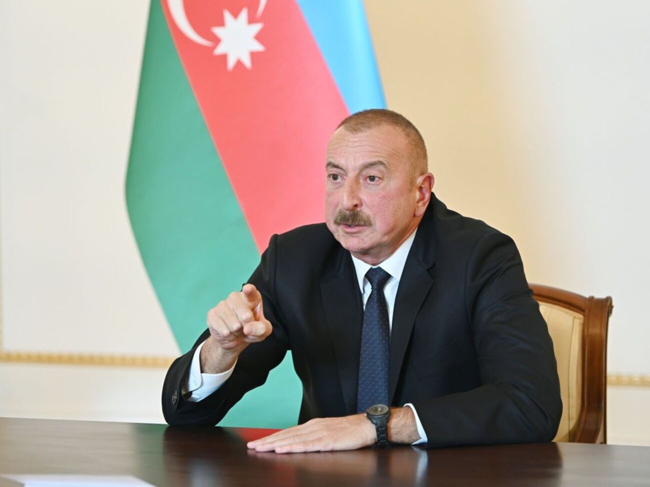 Алієв: Ми купуємо гарну зброю