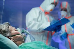 За сутки умерло от коронавируса 102 человека