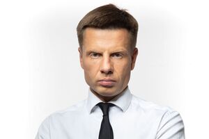Олексій Гончаренко: Ще раз: віцепрезидент державної компанії "Енергоатом" отримує дивіденди від російської компанії, яка допомагає окупації українського півострова. Ви серйозно?
