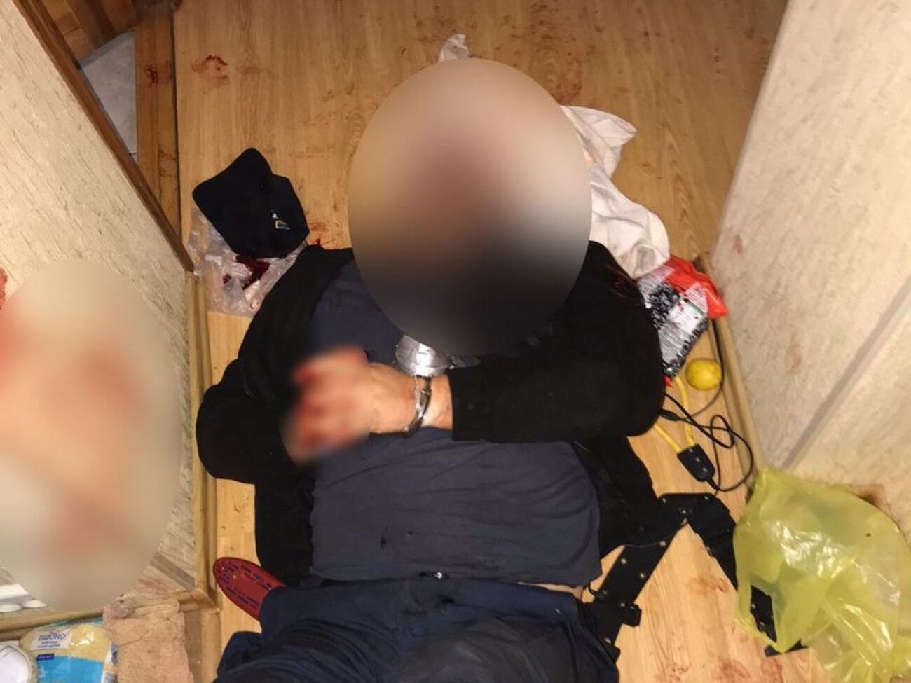 Одного нападника затримали