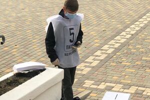 Фото детей-волонтеров публикуют различные пользователи соцсетей