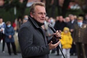 Садовий заявив, що повернеться додому і шукатиме свій паспорт, щоб все ж таки проголосувати