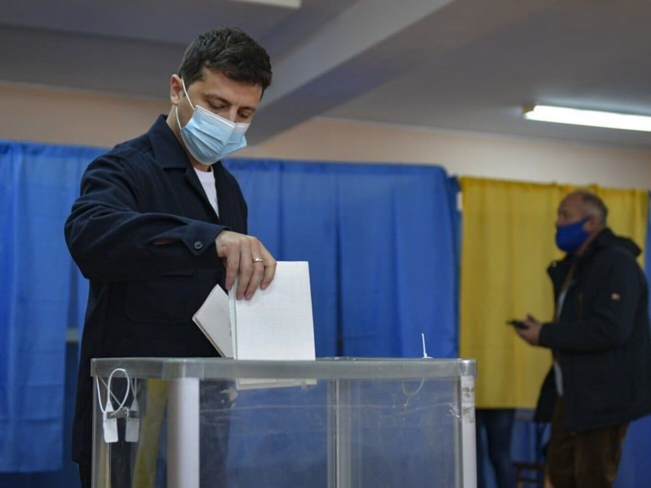 Зеленський проголосував уранці 25 жовтня