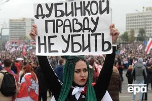 В воскресенье на акцию протеста в Минске вышло около 100 тыс. человек