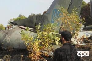 Учебный самолет Ан-26 разбился в двух километрах от военного аэродрома Чугуева