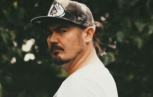 Раньше Фагот ездил на BMW E39