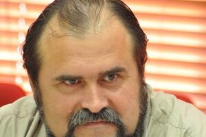 Охріменко: Хочете займатися репетиторською діяльністю або робити весільні фото – немає проблем: реєструйтеся "спрощенцем" I групи, сплачуйте мінімальні податки, і жодні РРО тут не потрібні