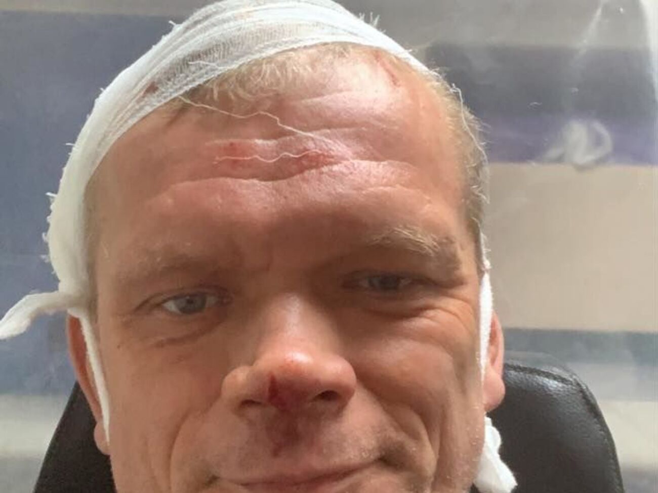 Швайка поехал в больницу скорой и неотложной помощи в Харькове