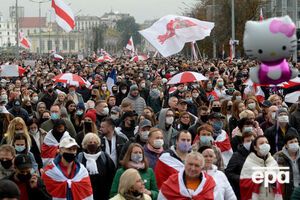 Накануне на акцию протеста в Минске вышло более 100 тыс. человек