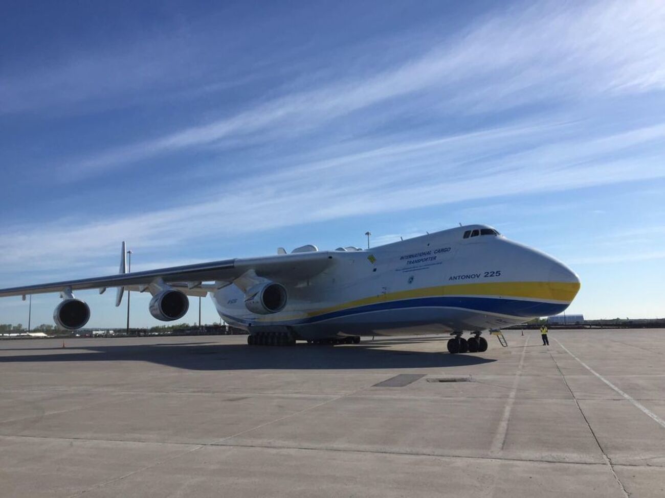 "Мрія" изначально предназначалась для транспортировки космических кораблей, с 2000-х годов используется для коммерческих перевозок