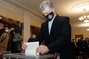 Порошенко: Это огромный шаг вперед по сравнению с парламентскими выборами прошлого года