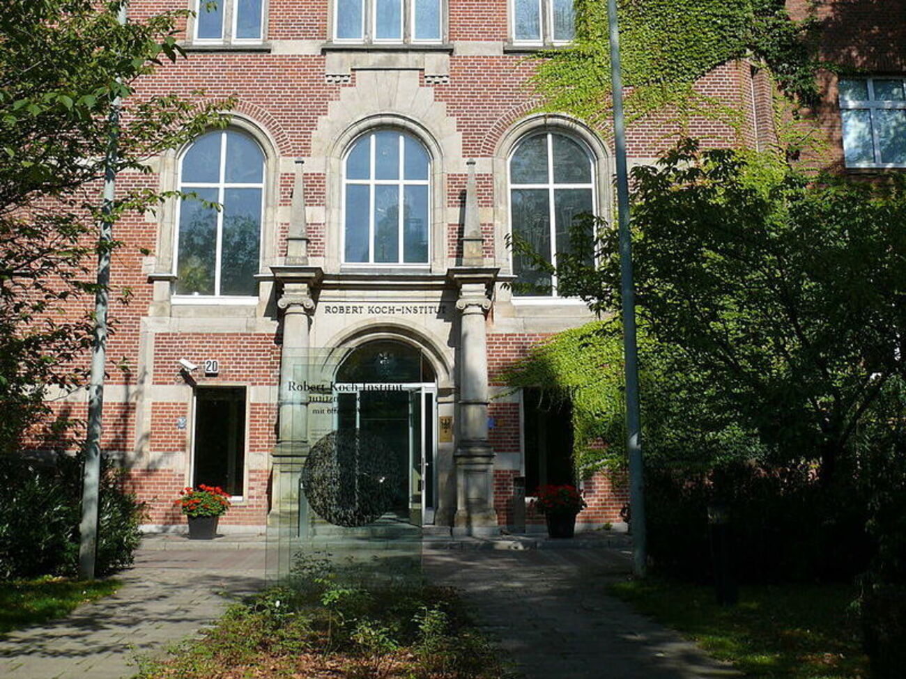 Інститут Роберта Коха є головним інститутом громадської охорони здоров'я Німеччини