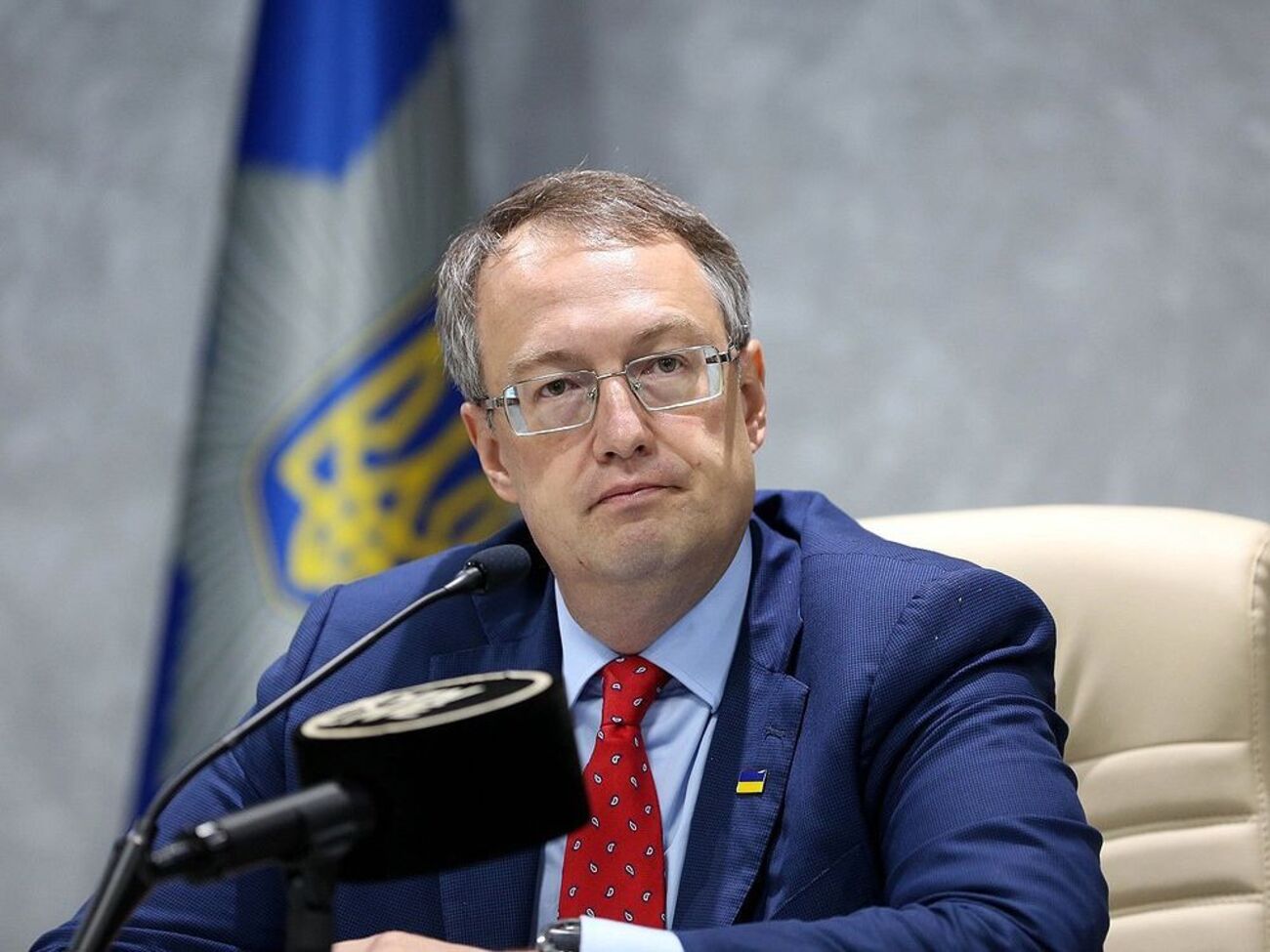 Геращенко: Одна группа лиц решила оставить за собой право проводить местные выборы и создала так называемую фейковую избирательную комиссию